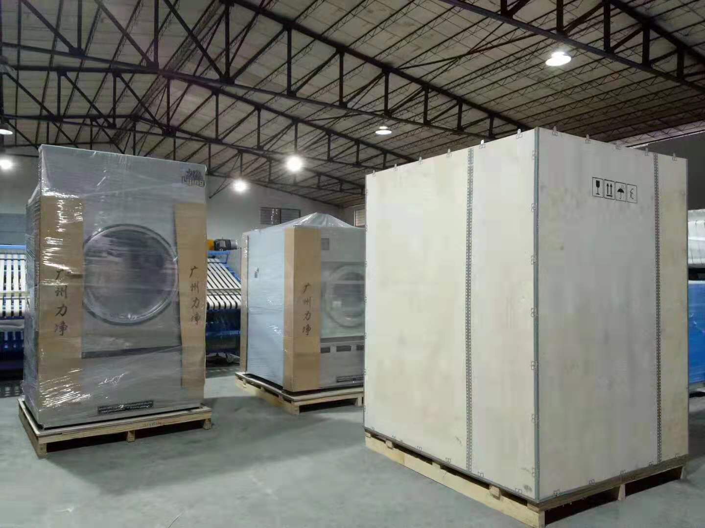 太子時(shí)代酒店訂購的洗衣房設(shè)備順利出貨 太子時(shí)代酒店訂購的洗衣房設(shè)備順利出貨